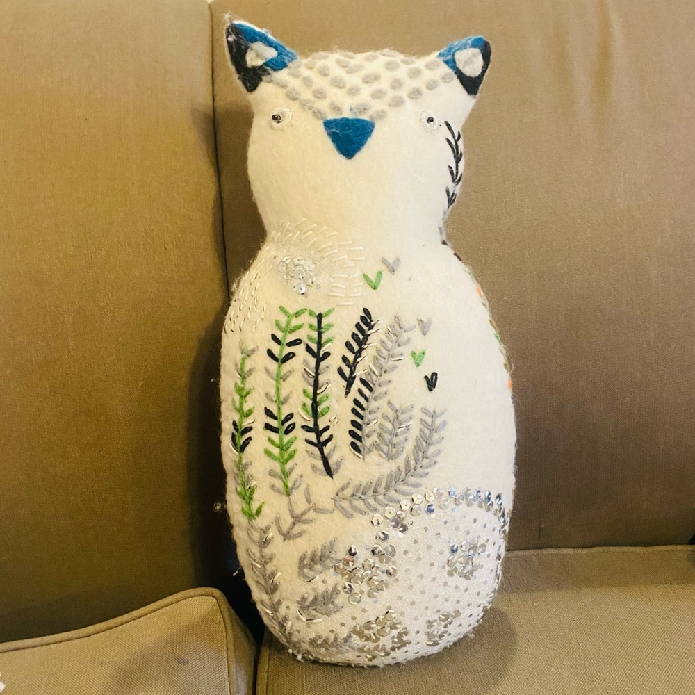 WEST ELM 100% Wool Embroidered and Sequin Cay Pillow Figure